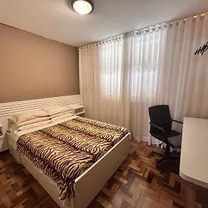 Apartamento Apto 2 Quartos Sofá Cama Até 5 Pessoas - Avenida Carlos Gomes, Porto Alegre